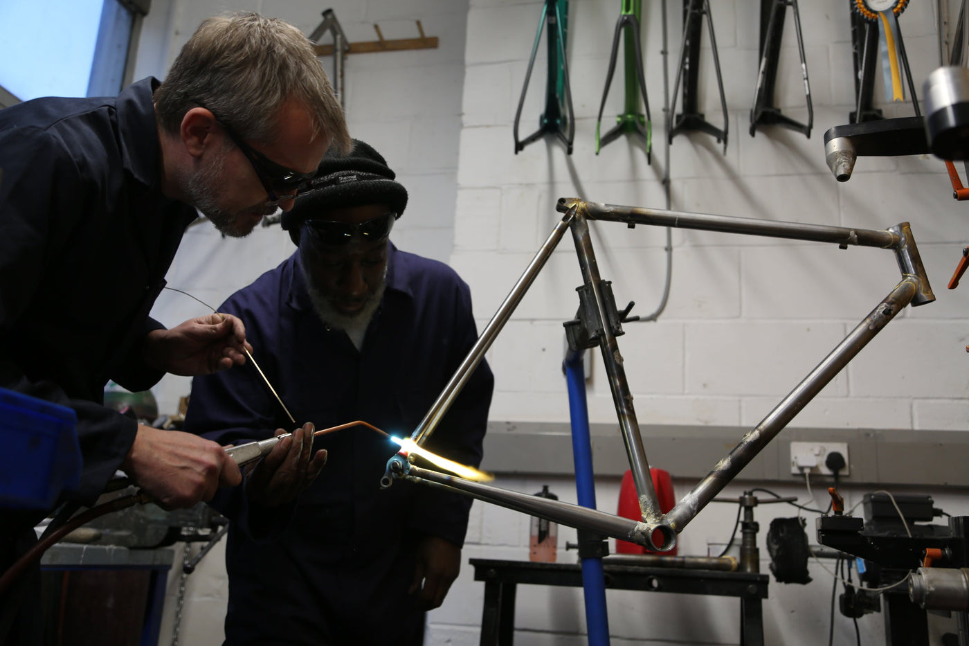 Adrian Parry, Framebuilding Expert
