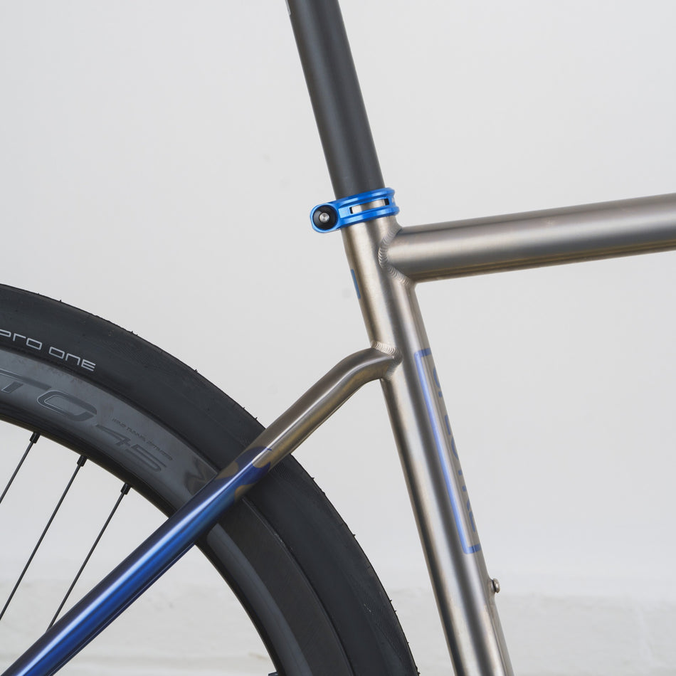 SPECTRE // ALL ROAD DISC FRAMESET