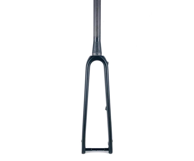 Carbon fibre gravel bike forks with tapered steerer tube